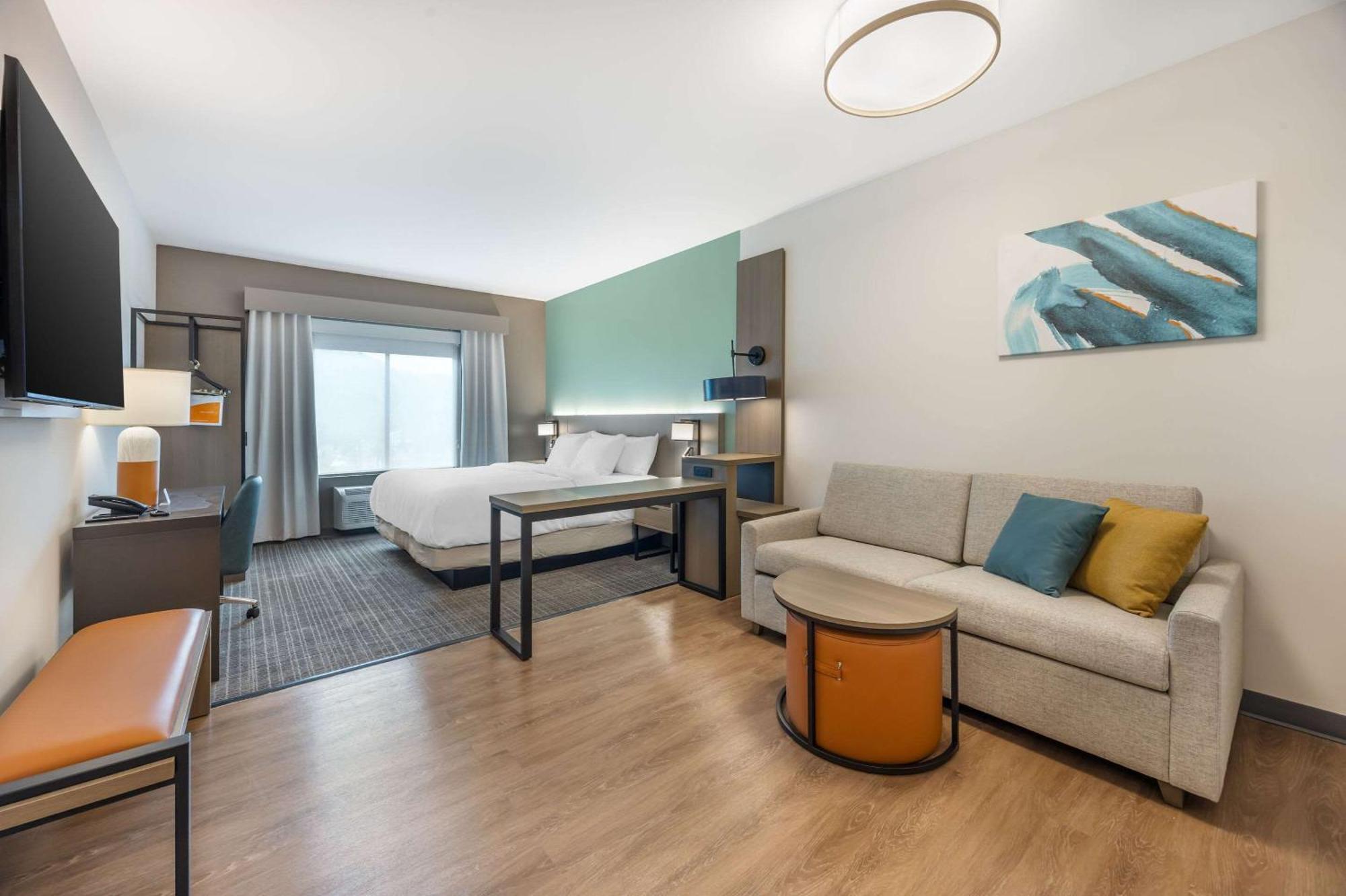 Comfort Inn & Suites แนชวิลล์ ภายนอก รูปภาพ