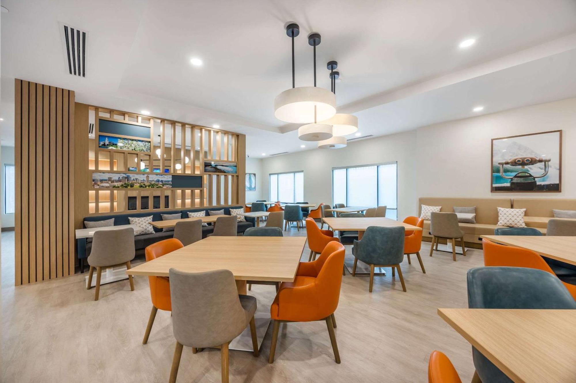 Comfort Inn & Suites แนชวิลล์ ภายนอก รูปภาพ